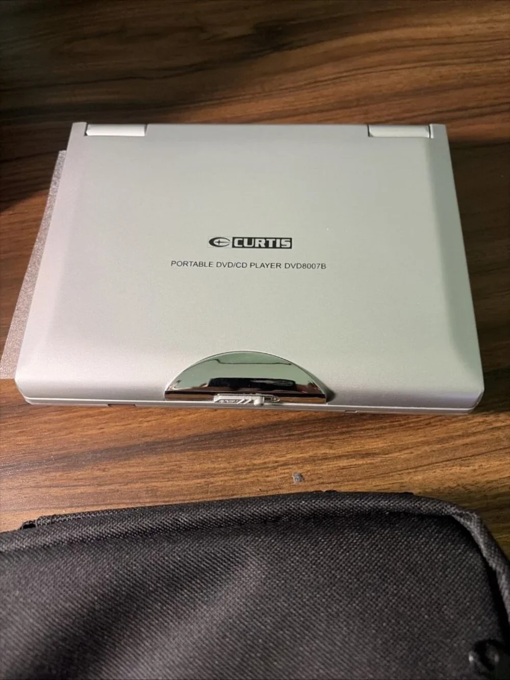 Curtis DVD Player (DVD8007)  Rechargeable Battery Original Box Untested